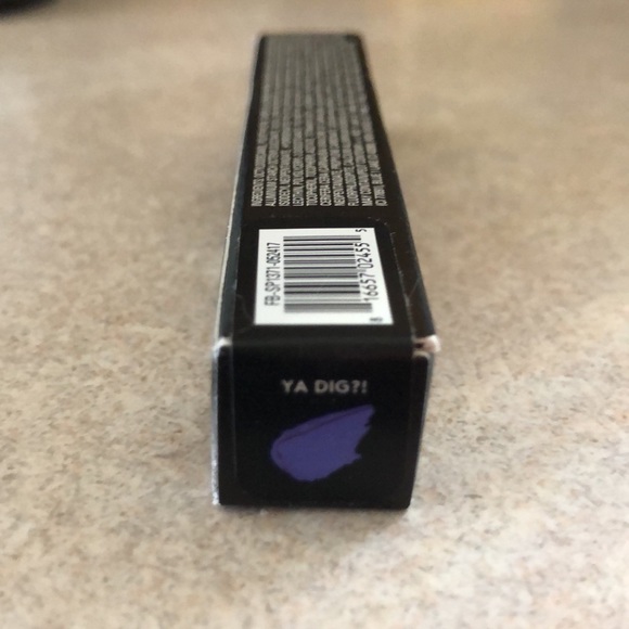 Fenty Beauty by Rihanna Mattemoiselle Plush Matte Lipstick, Ya Dig?! (Blue) - Picture 6 of 6